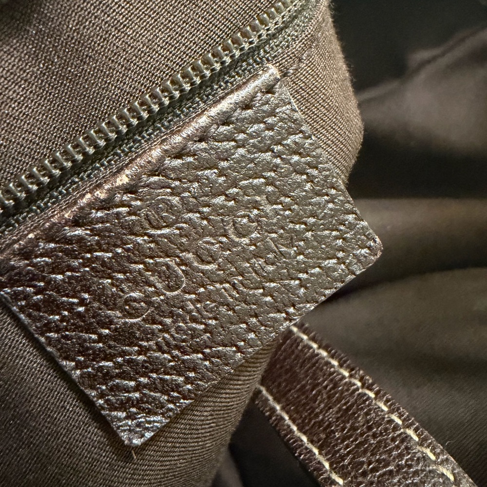 Gucci Hobo Bag ๐ - Picture 9 of 10